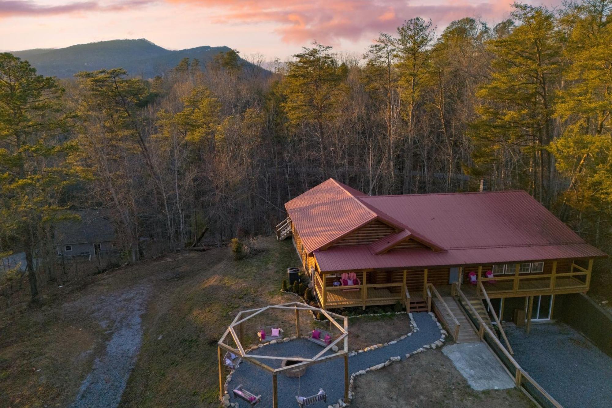 Pink Pines Avantstay Luxury Aesthetic Dream Home Indoor Pool Hot Tub Pigeon Forge Εξωτερικό φωτογραφία