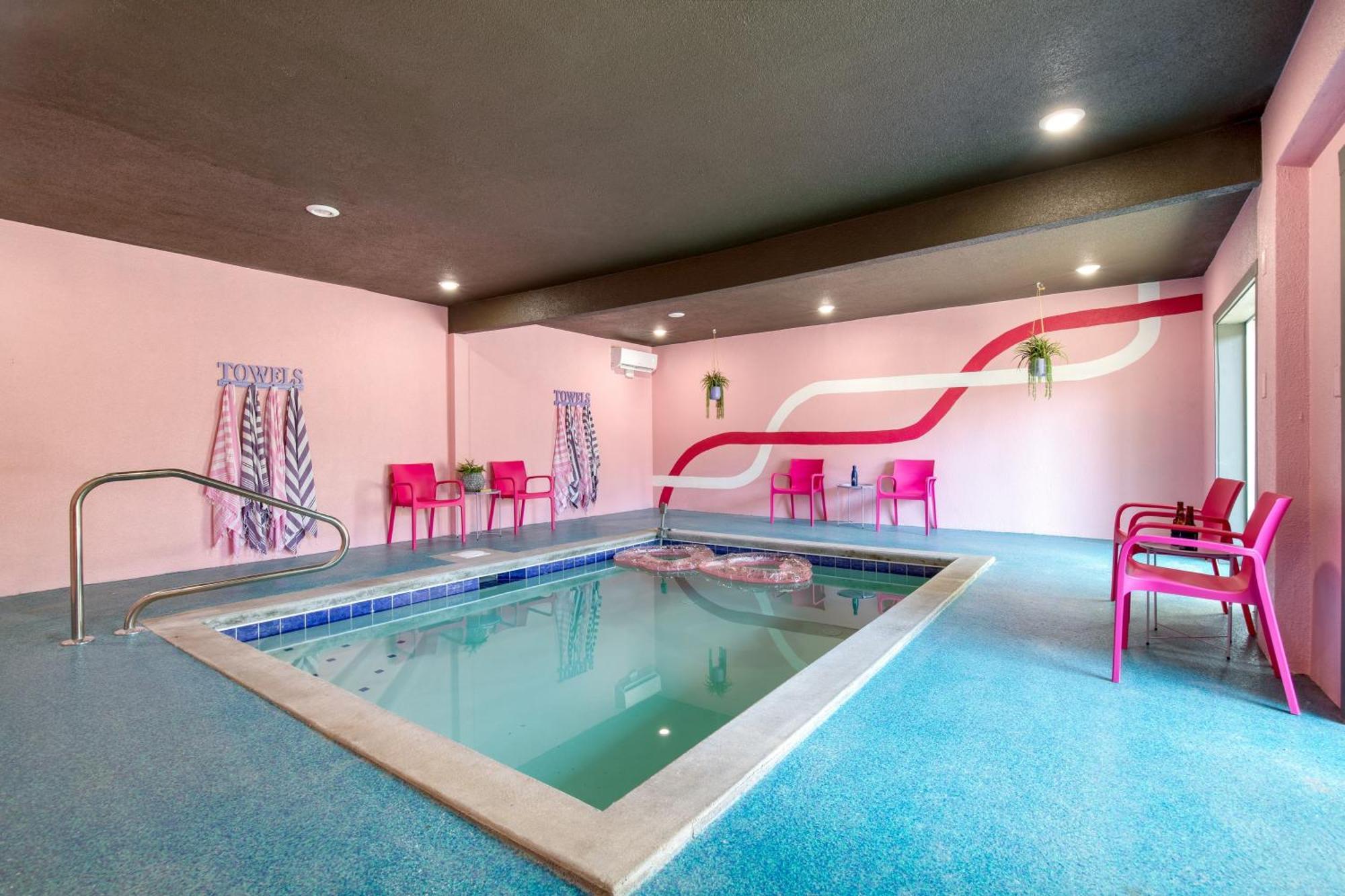 Pink Pines Avantstay Luxury Aesthetic Dream Home Indoor Pool Hot Tub Pigeon Forge Εξωτερικό φωτογραφία