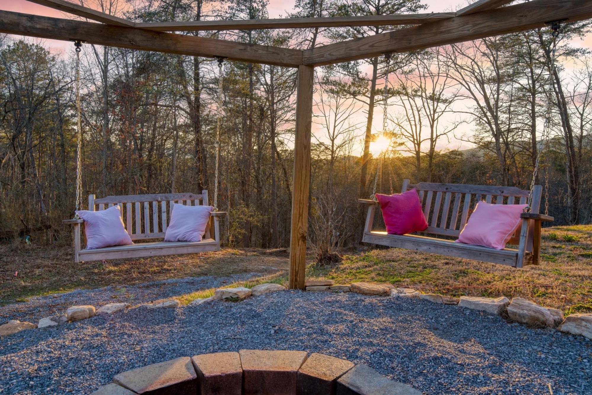 Pink Pines Avantstay Luxury Aesthetic Dream Home Indoor Pool Hot Tub Pigeon Forge Εξωτερικό φωτογραφία